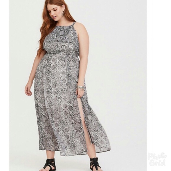 torrid Dresses & Skirts - Torrid Black & White Ikat Maxi Dress NWT New